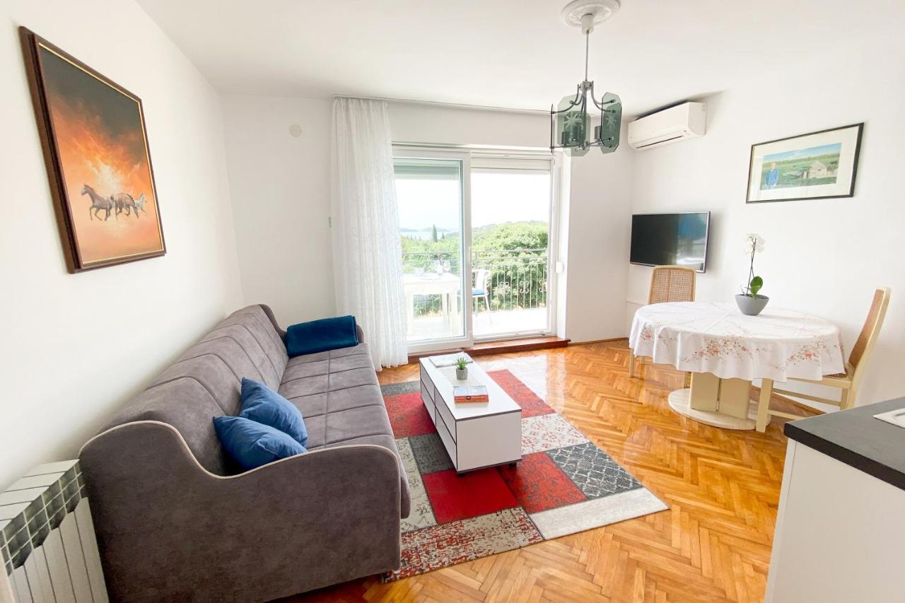 Apartment Centener 罗维尼 外观 照片