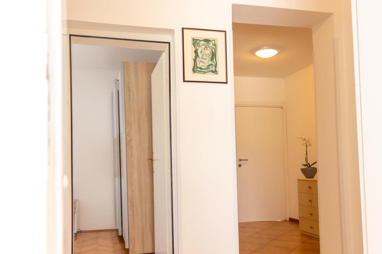 Apartment Centener 罗维尼 外观 照片