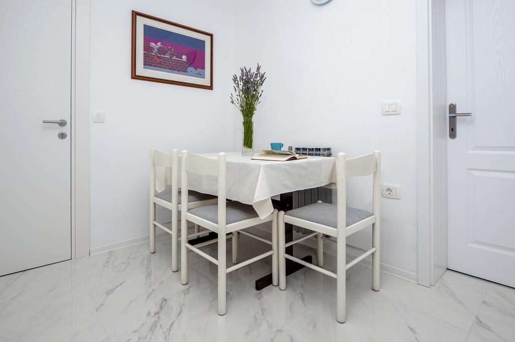 Apartment Centener 罗维尼 外观 照片