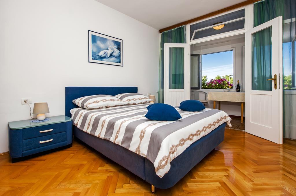 Apartment Centener 罗维尼 外观 照片